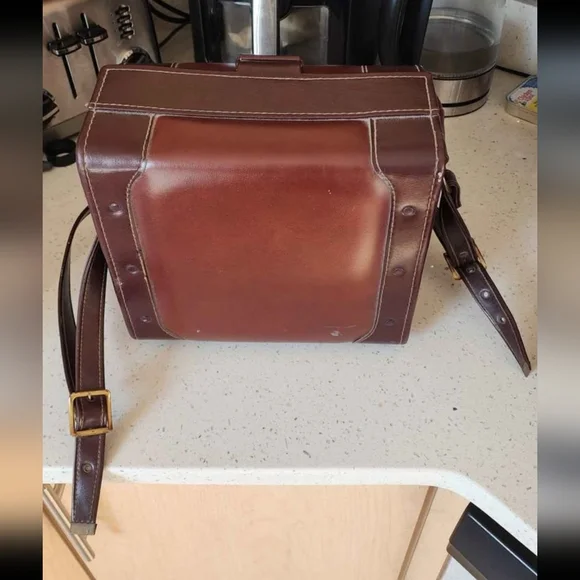 Vintage Diamond Genuine Brown Leather Camera Bag in Like New Condition - Picture 3 of 12